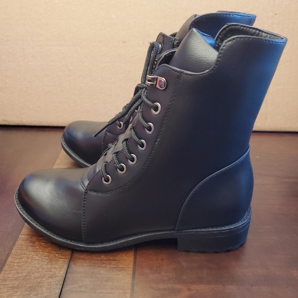 Dream Pairs Lace Up Black Combat Boots - Picture 6 of 9